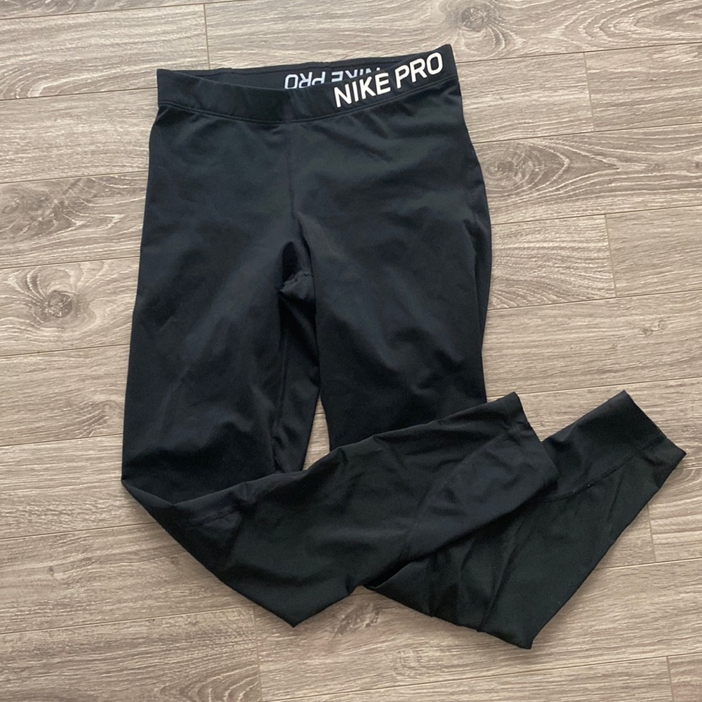 black nike pro leggings size medium